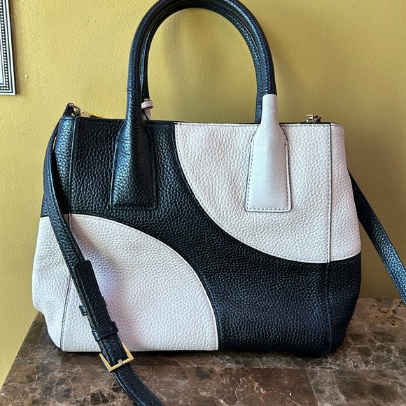 Kate Spade New York - Picture 2 of 6